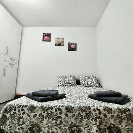 Lavanda Studio Brasov Luaran gambar